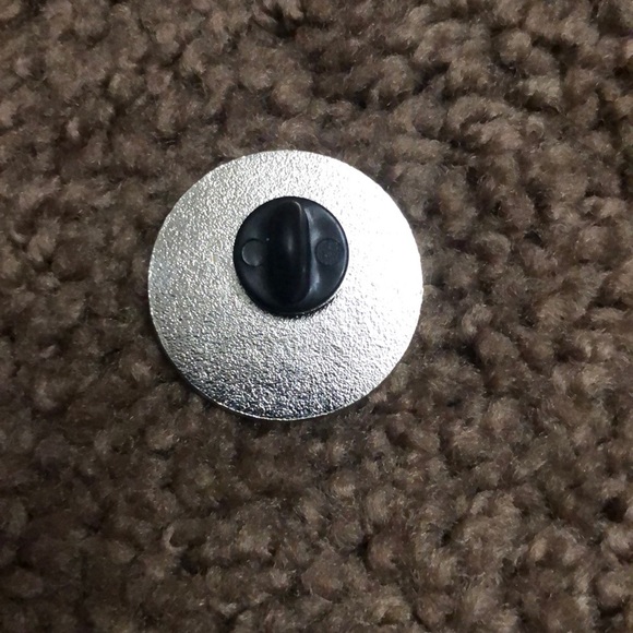 Grateful Dead stealie pin - Picture 2 of 3